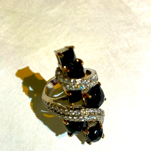 Vintage silver and black gem statement ring - Picture 2 of 5